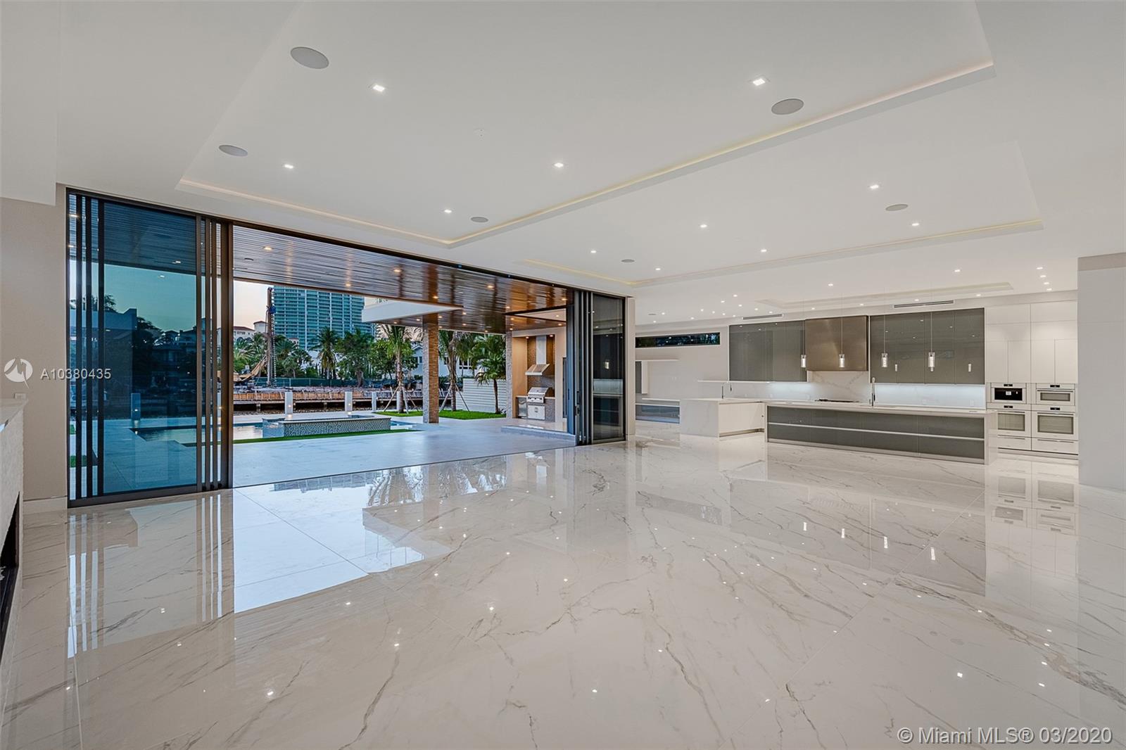 GOLDEN BEACH SEC D - Residential