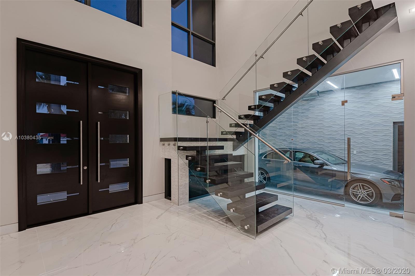 GOLDEN BEACH SEC D - Residential