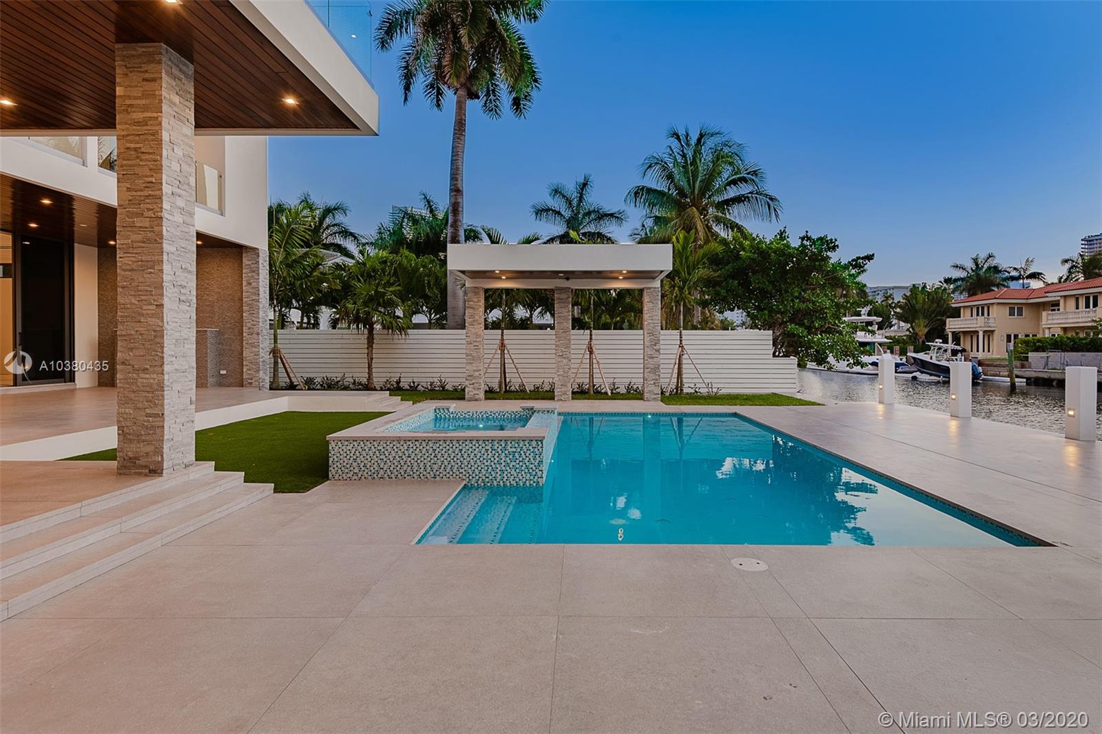 GOLDEN BEACH SEC D - Residential