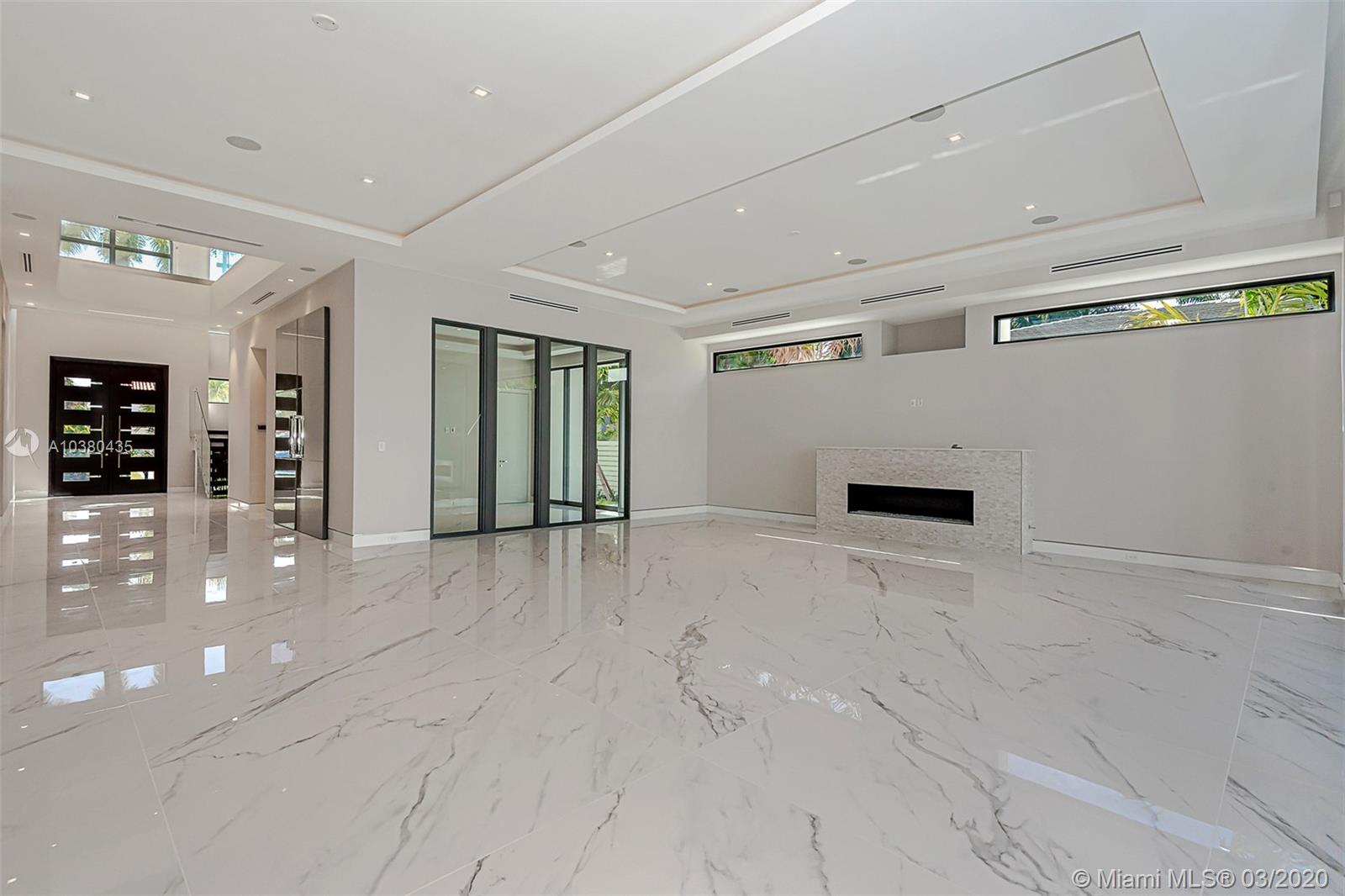 GOLDEN BEACH SEC D - Residential