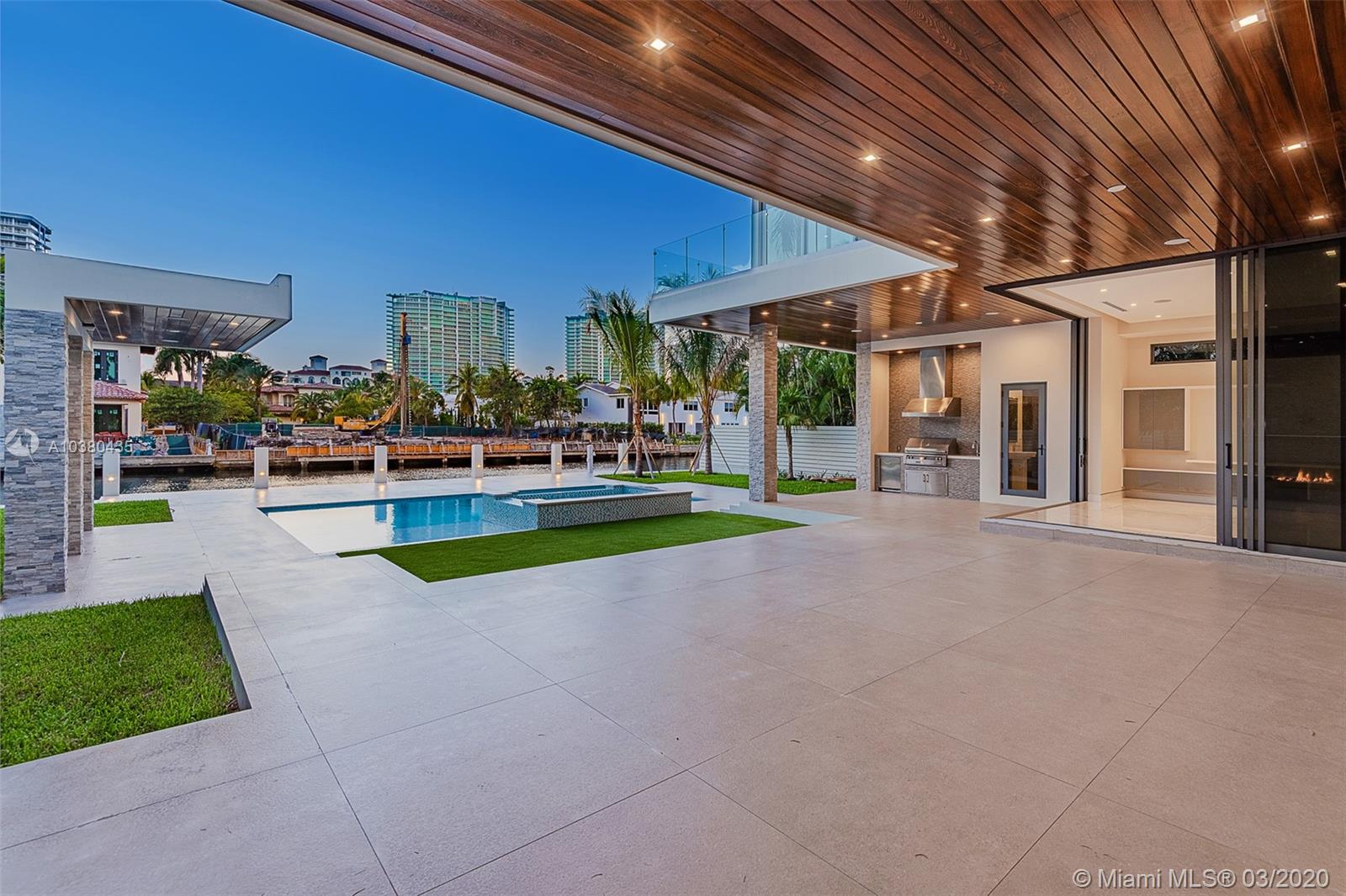 GOLDEN BEACH SEC D - Residential