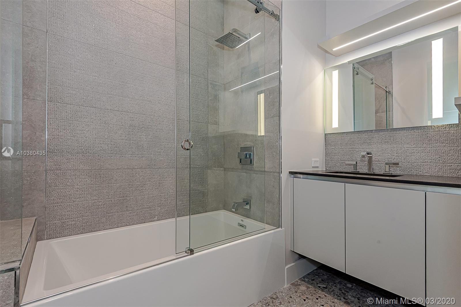 GOLDEN BEACH SEC D - Residential