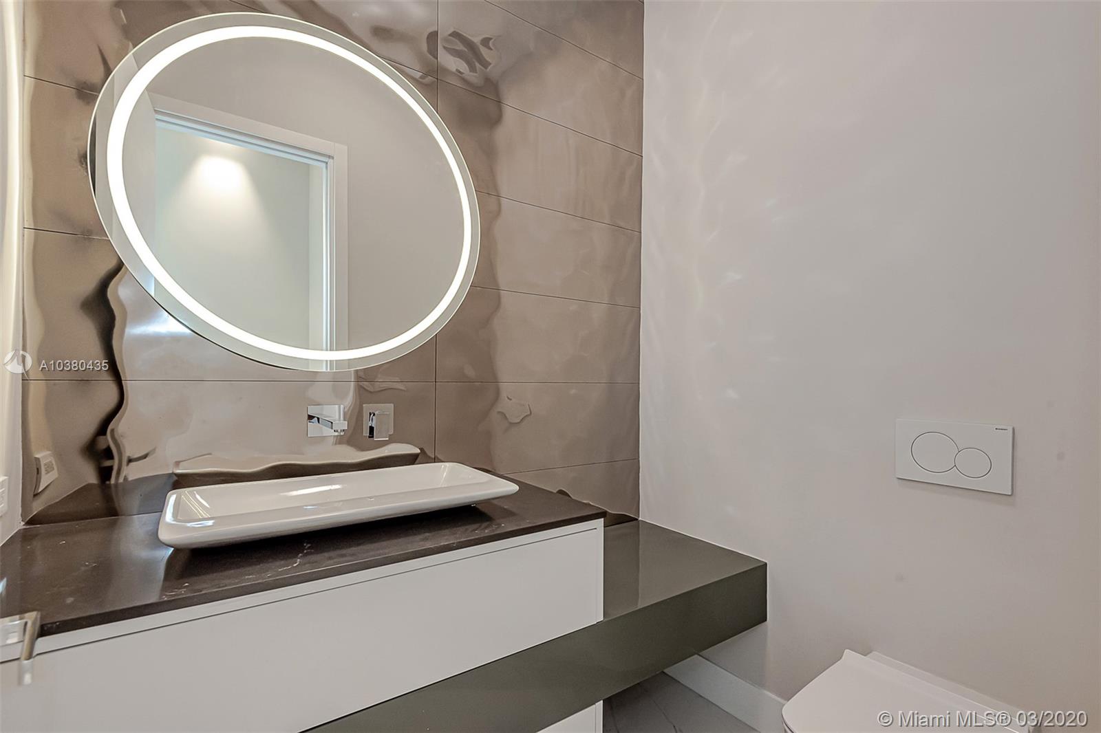 GOLDEN BEACH SEC D - Residential