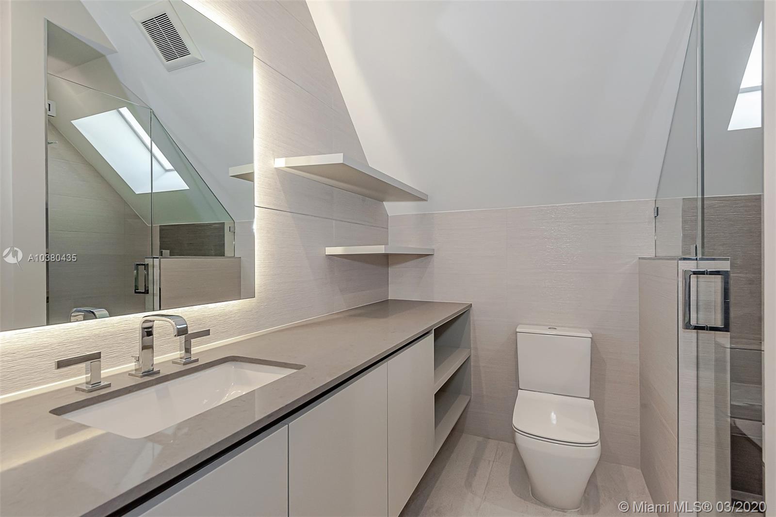 GOLDEN BEACH SEC D - Residential