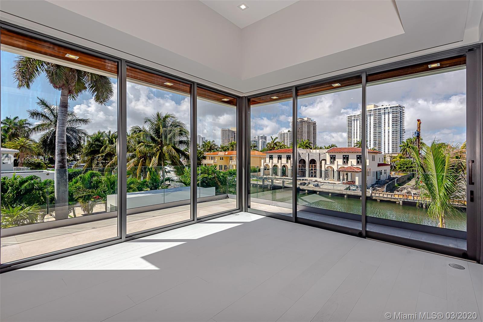 GOLDEN BEACH SEC D - Residential