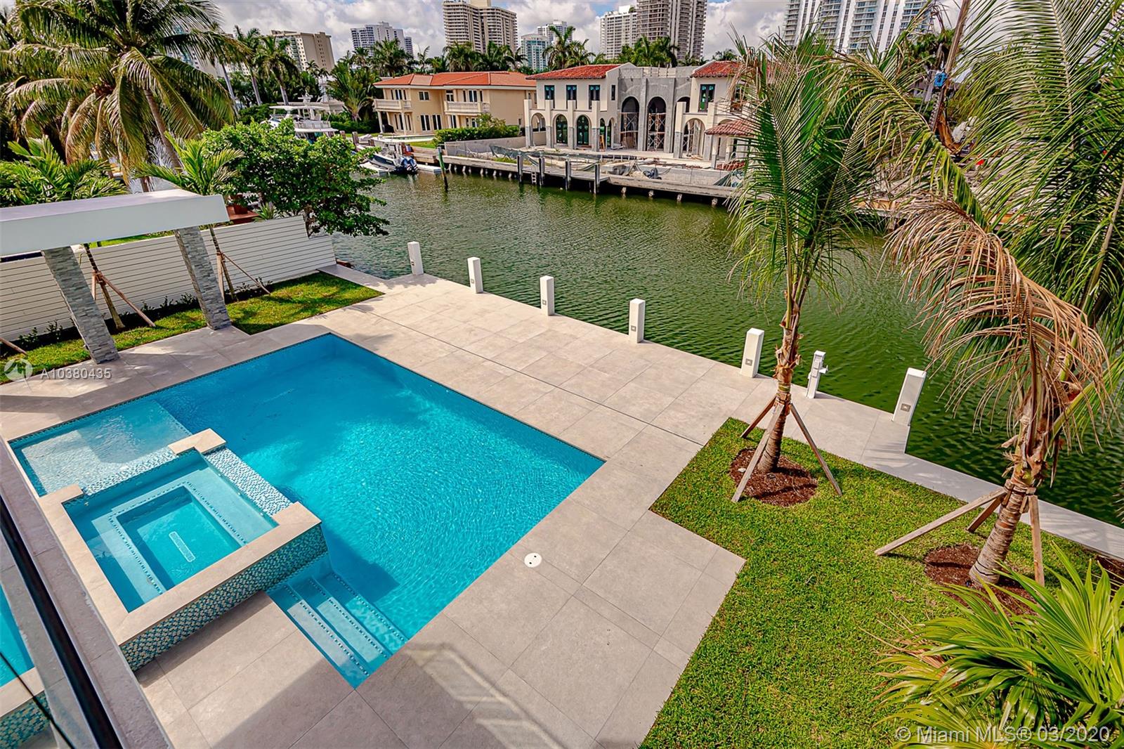 GOLDEN BEACH SEC D - Residential