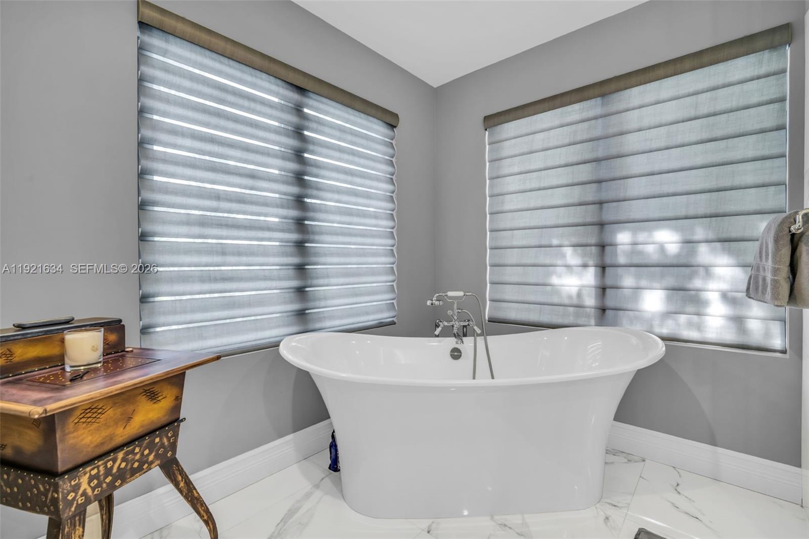 HOLLYWOOD HILLS NORTH SEC - Residential