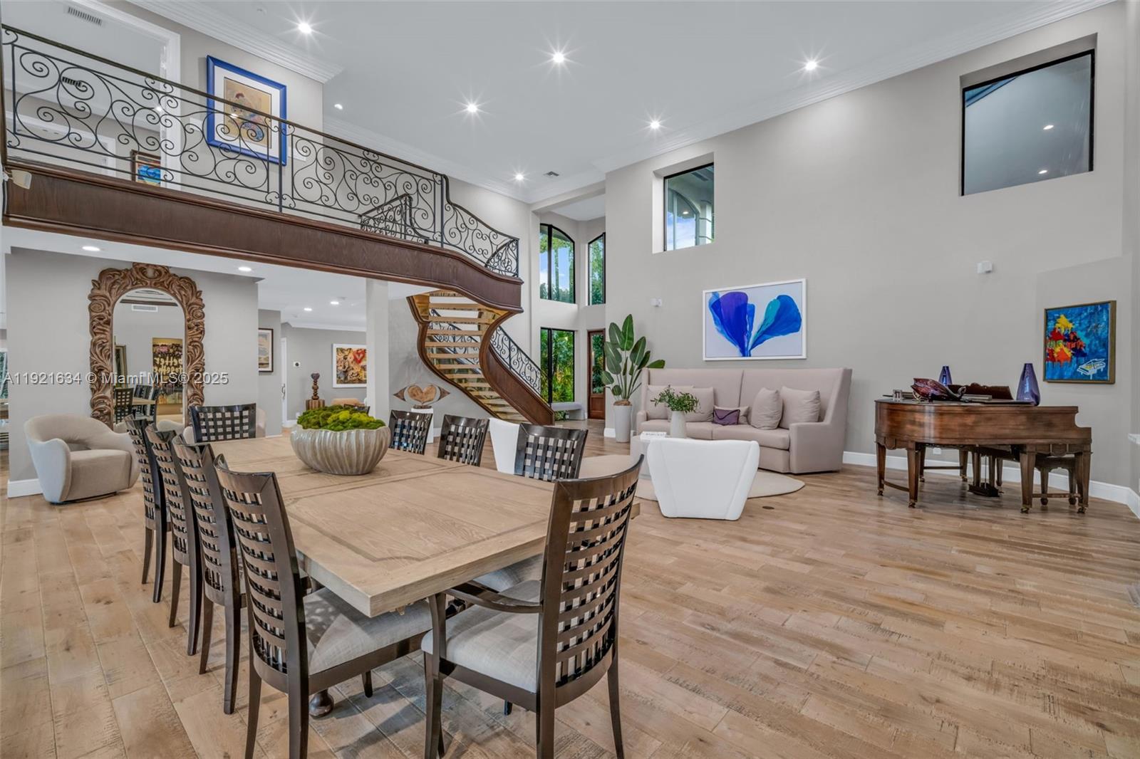 HOLLYWOOD HILLS NORTH SEC - Residential