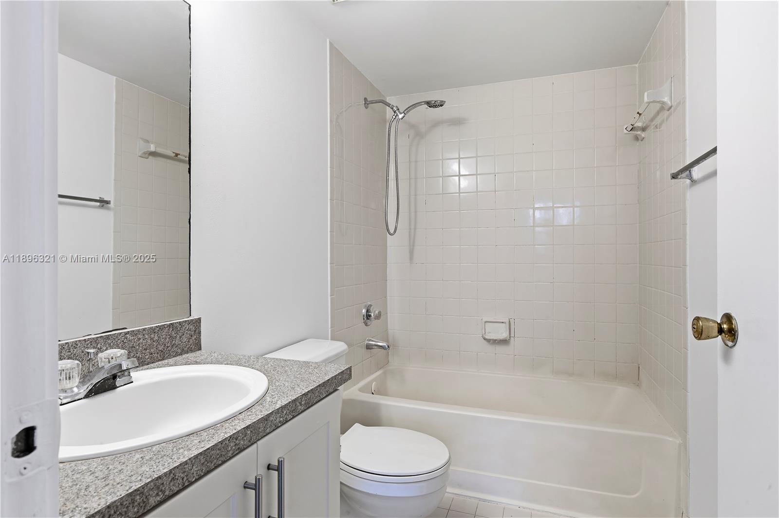 VILLAS DE VENEZIA CONDO - Residential