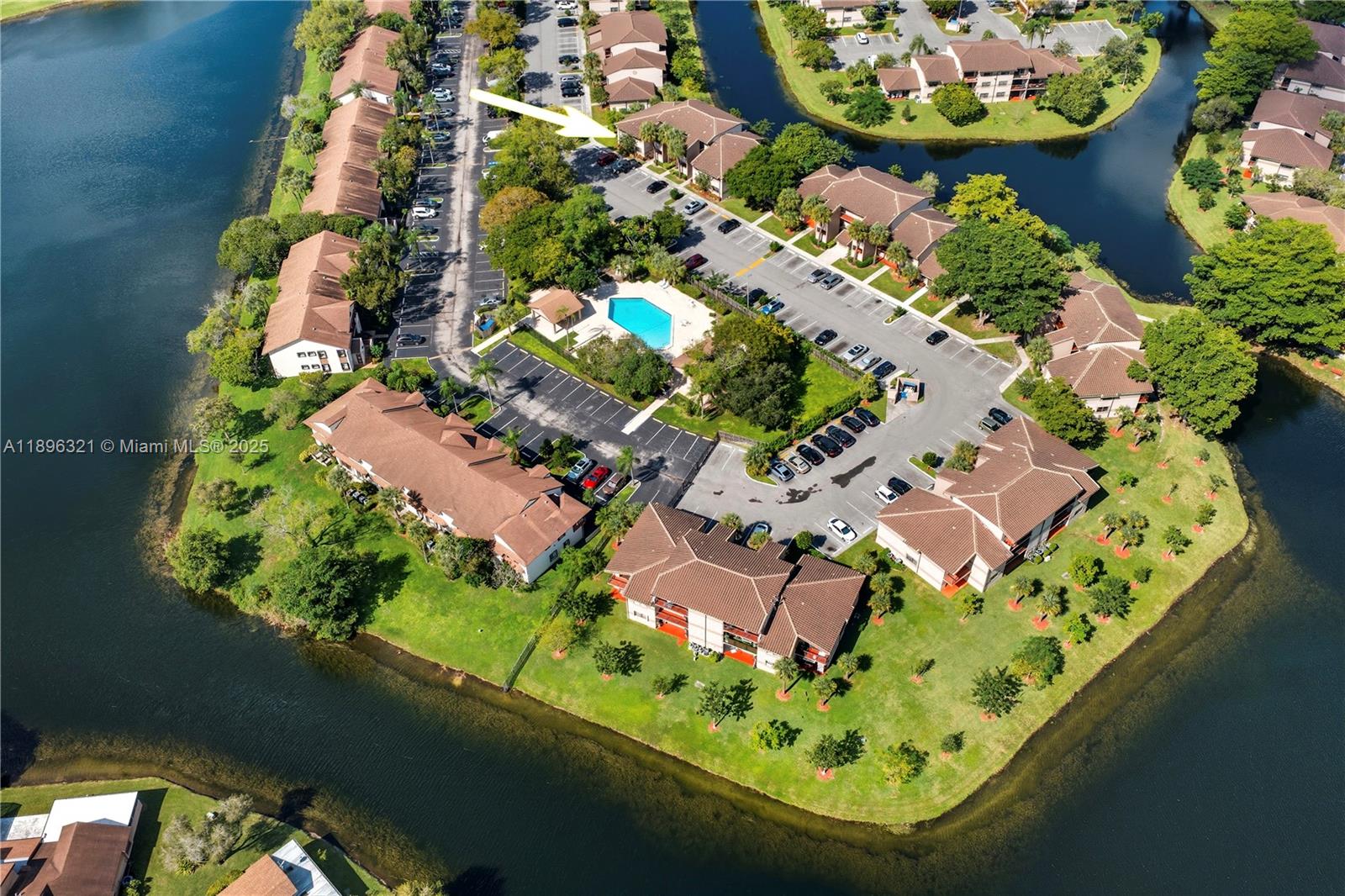 VILLAS DE VENEZIA CONDO - Residential