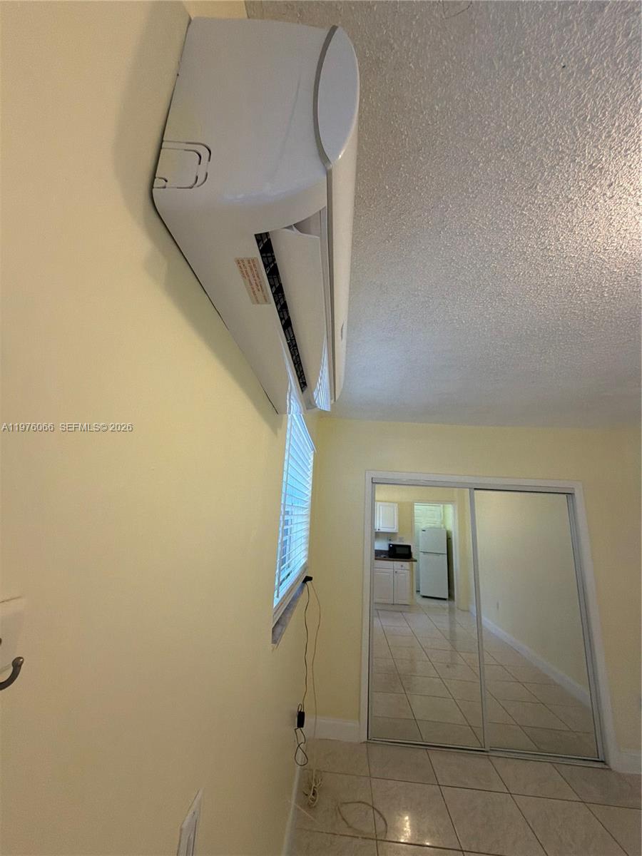 CORAL GARDENS 1ST ADDN - Residential Lease