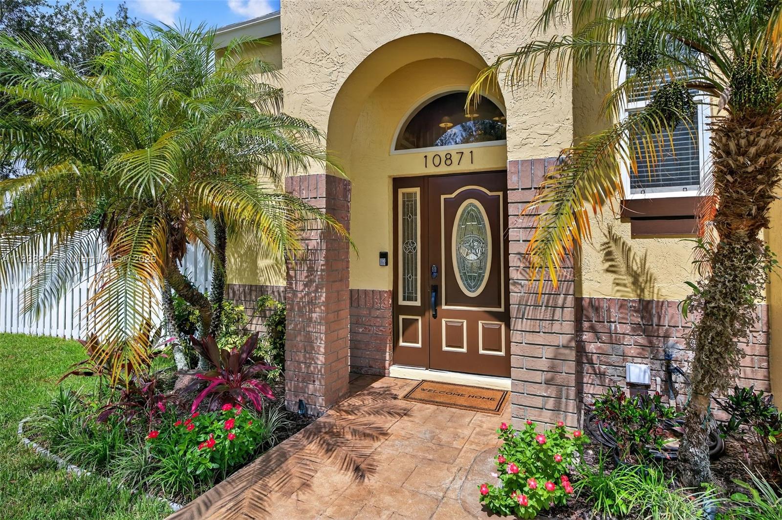 10871 SW 11th Mnr