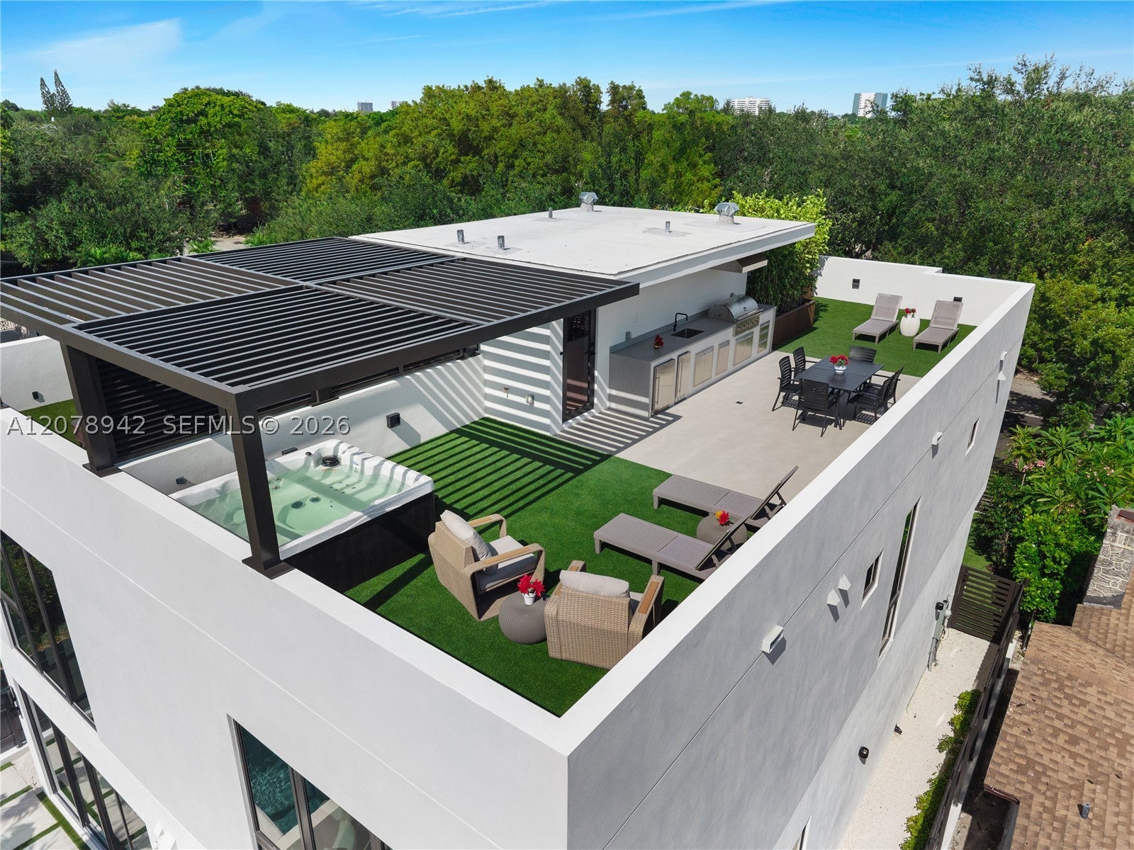 3910 NW 3rd Ave