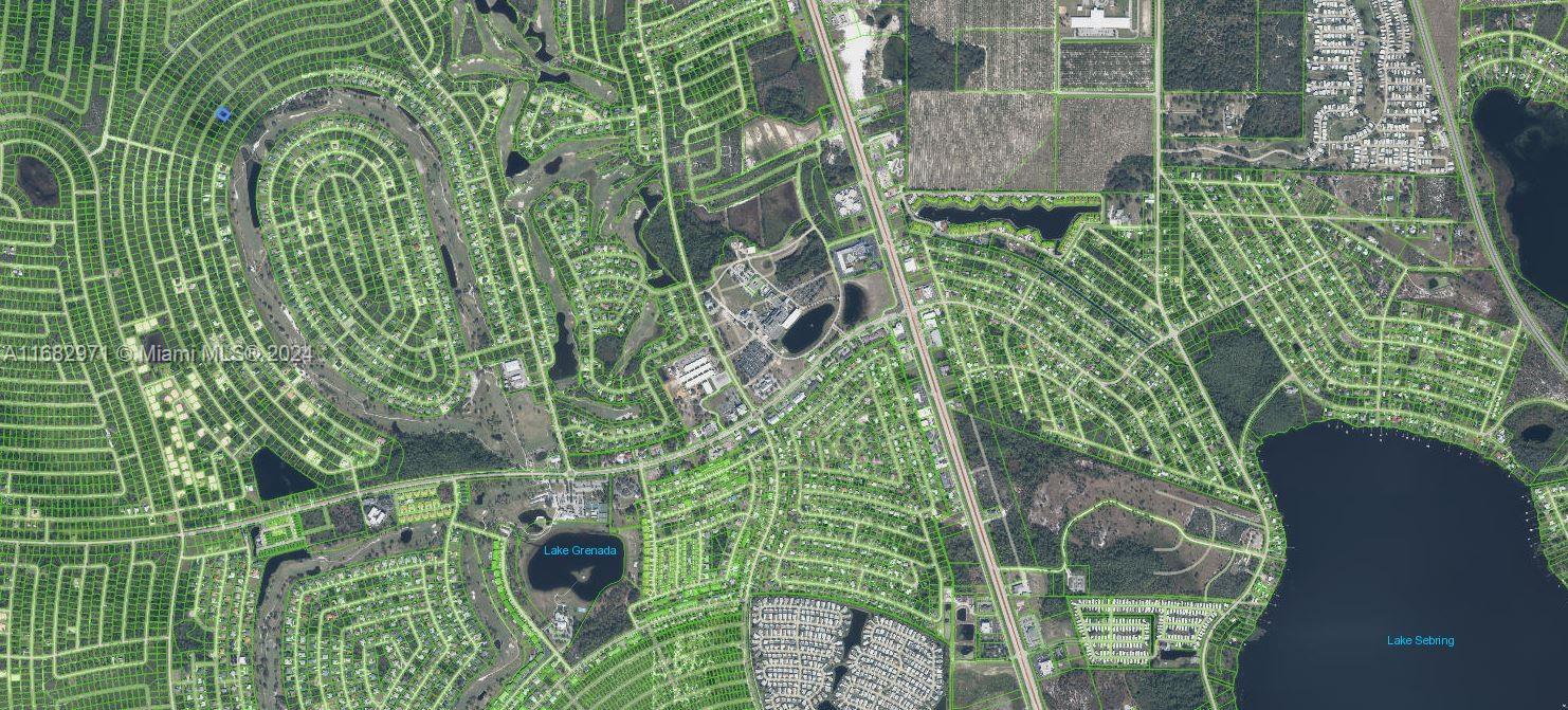 SUN N LAKE EST OF SEBRING - Land