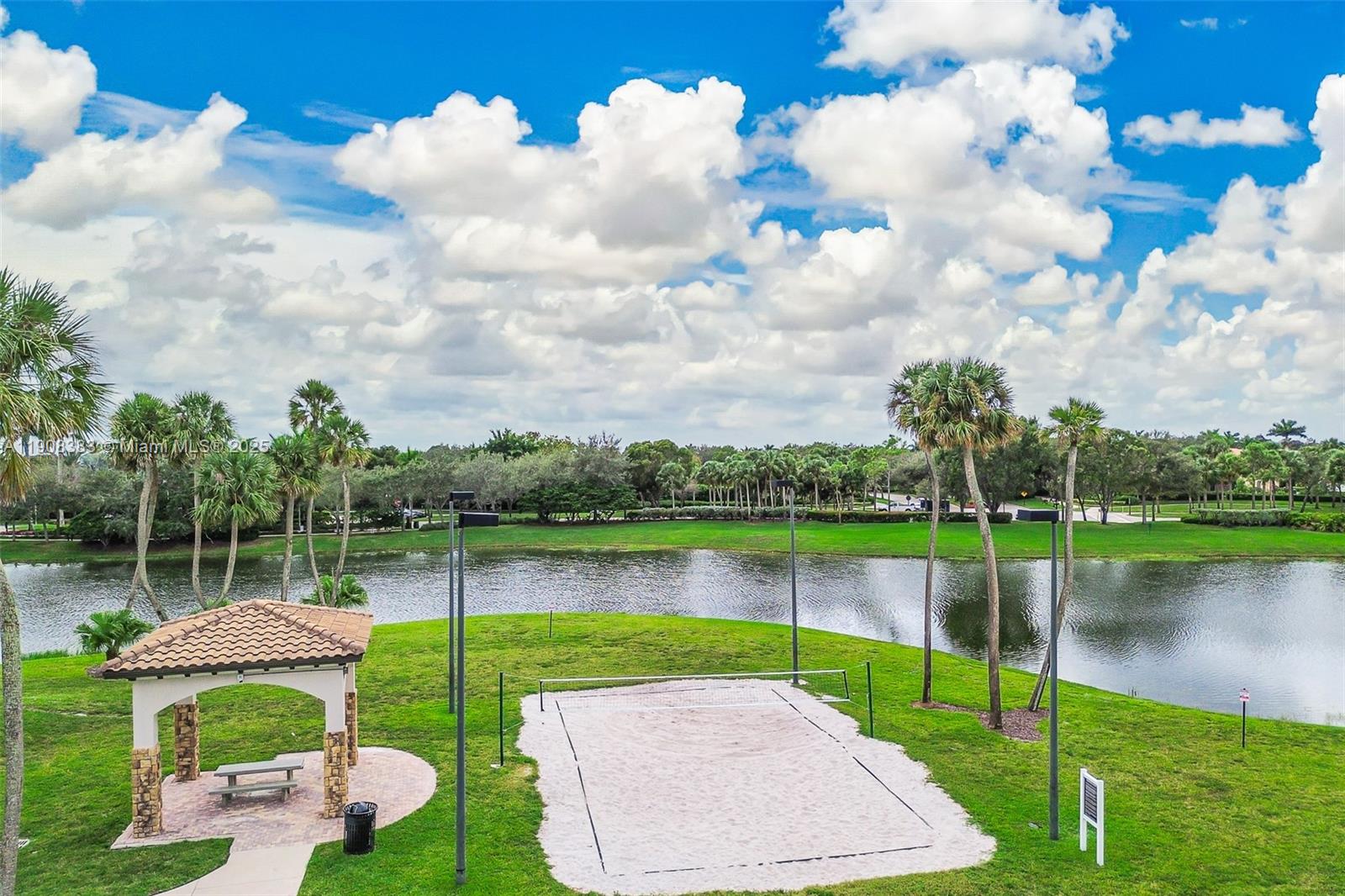 CYPRESS POINTE IV AT HERO - Residential