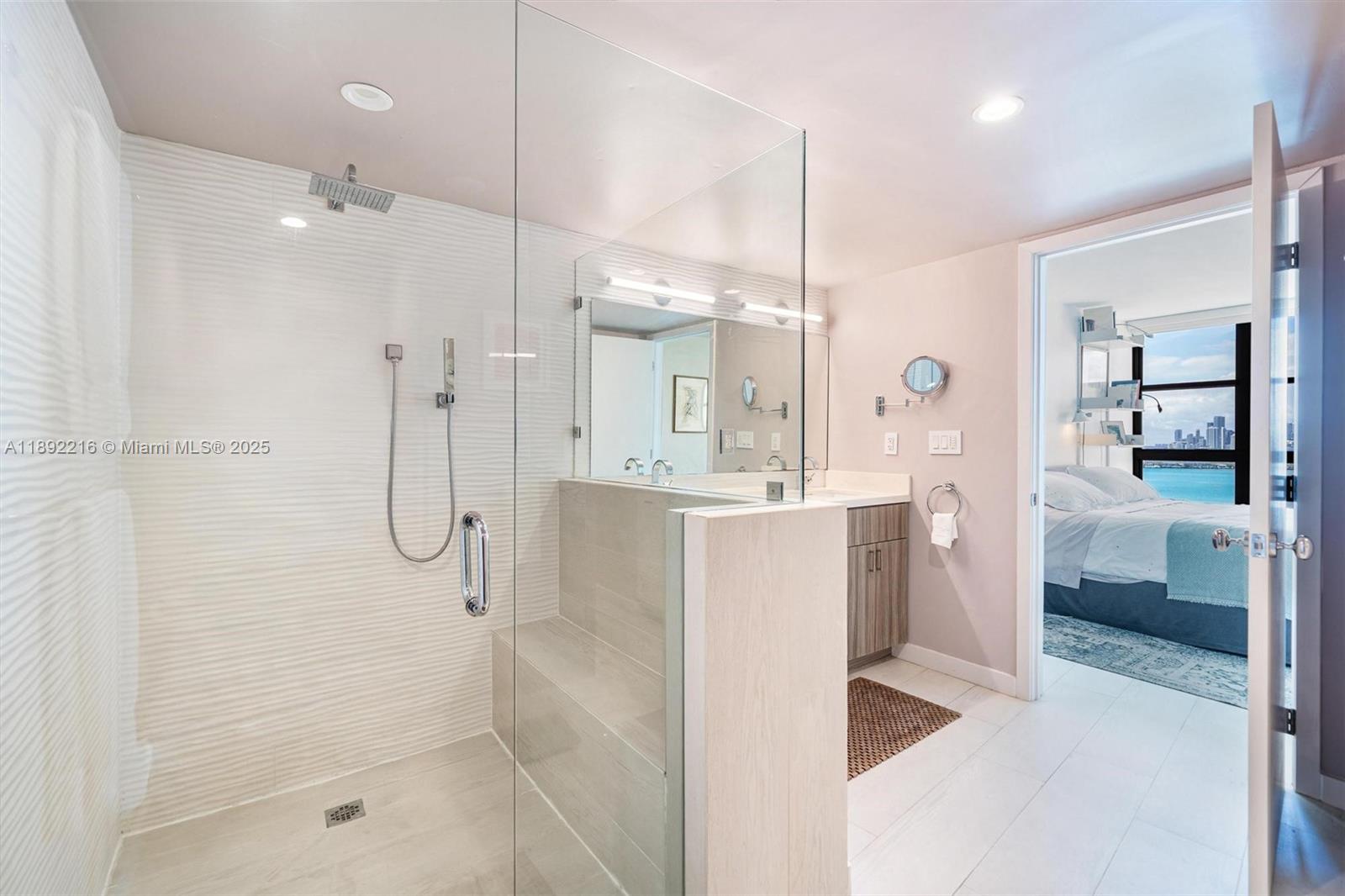 NINE ISLAND AVENUE CONDO - Residential Lease