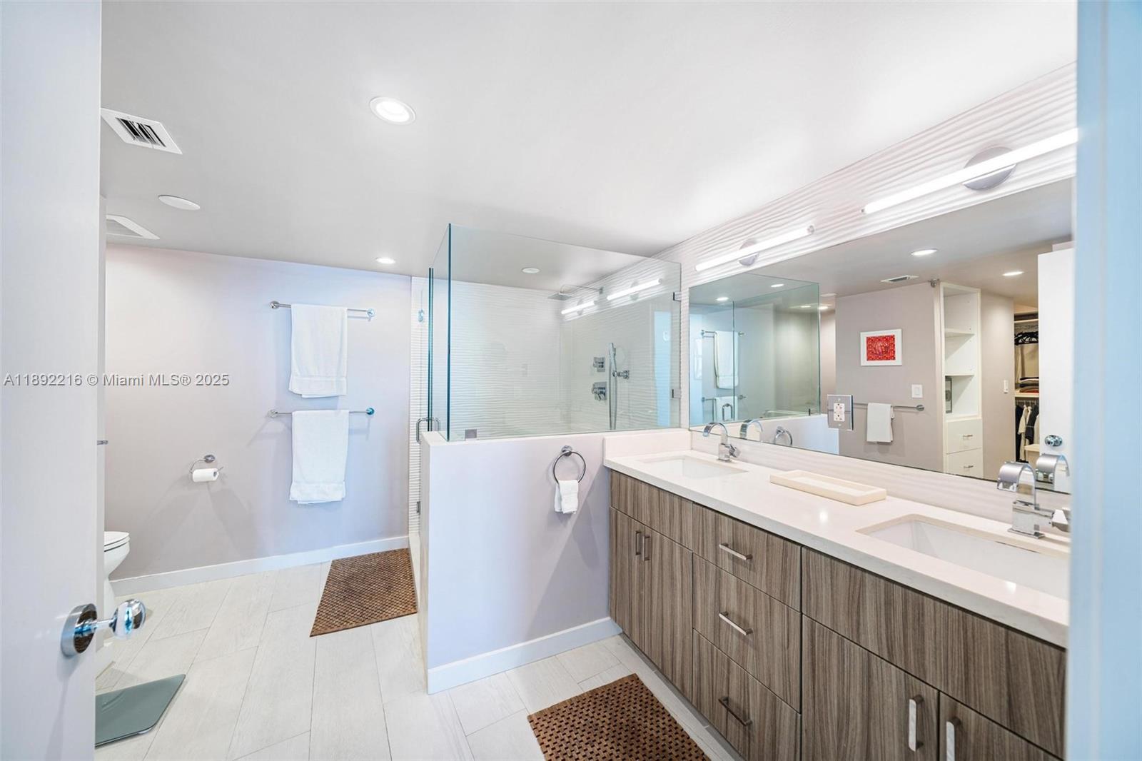 NINE ISLAND AVENUE CONDO - Residential Lease