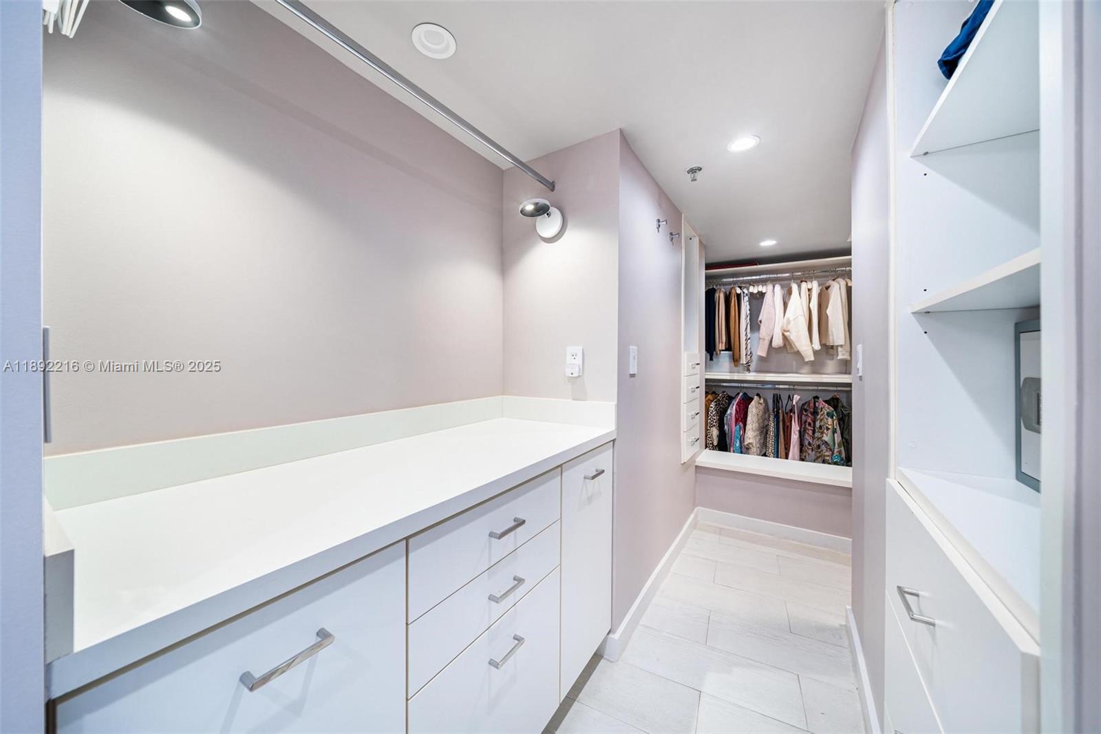 NINE ISLAND AVENUE CONDO - Residential Lease