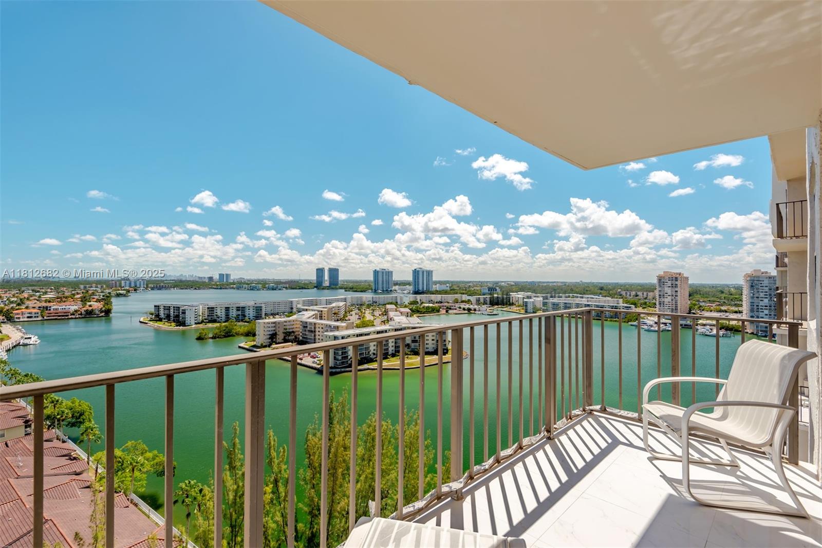 18151 Ne 31st Ct 1905, Aventura, Miami-Dade County, Florida - 1 Bedrooms  
2 Bathrooms - 