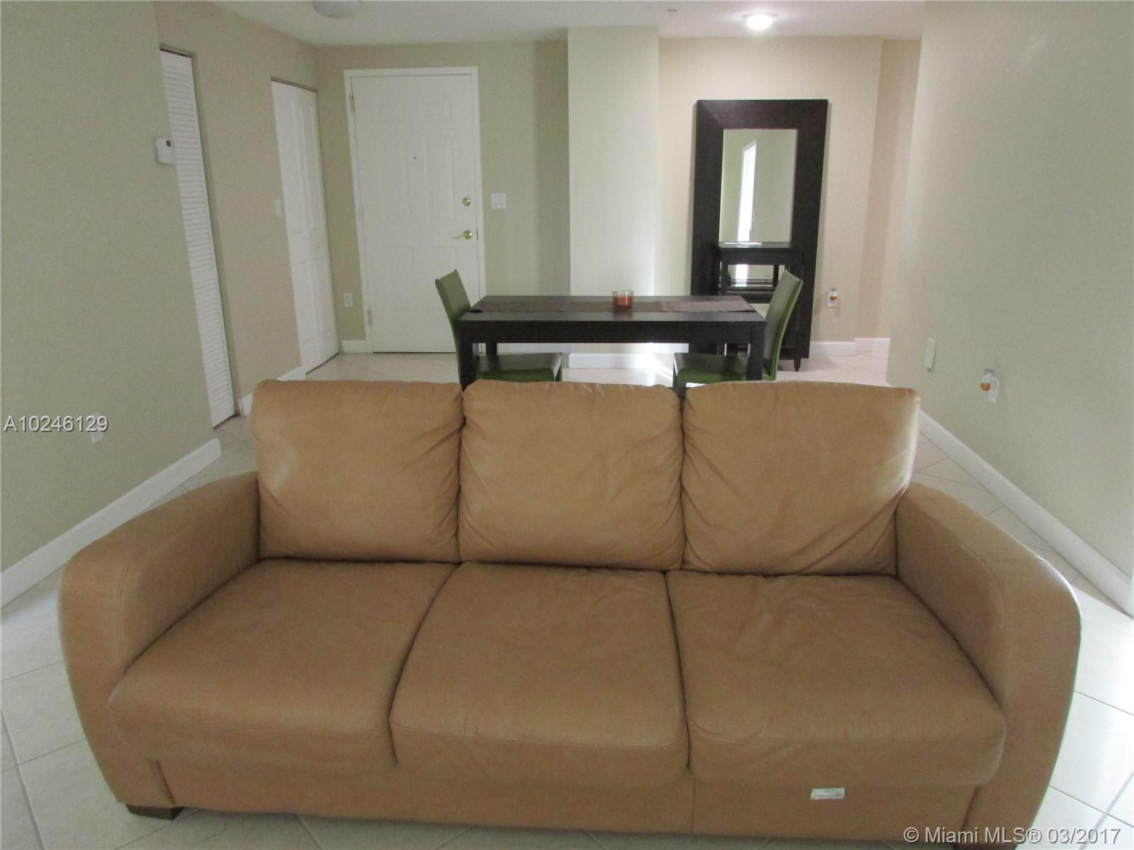 SHAMROCK BY THE GABLES CO - Residential Lease