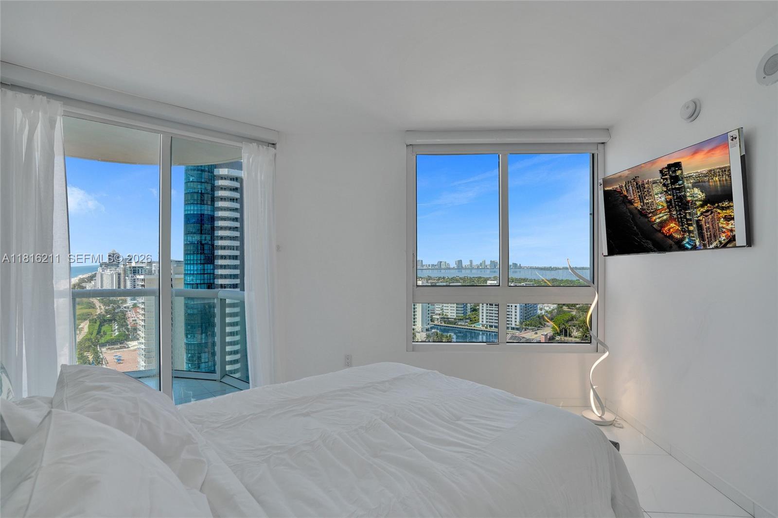 AKOYA CONDO - Residential