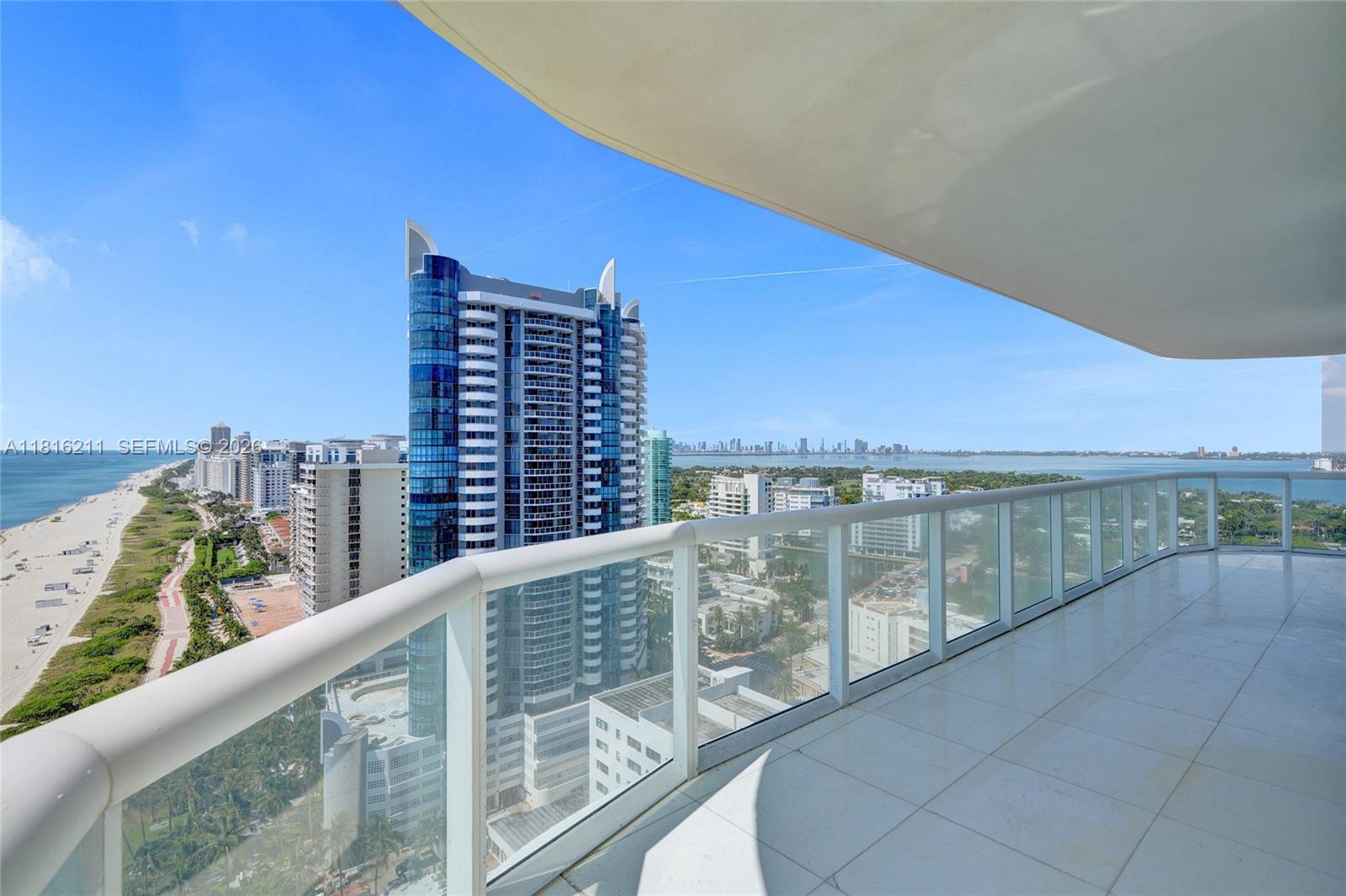 AKOYA CONDO - Residential