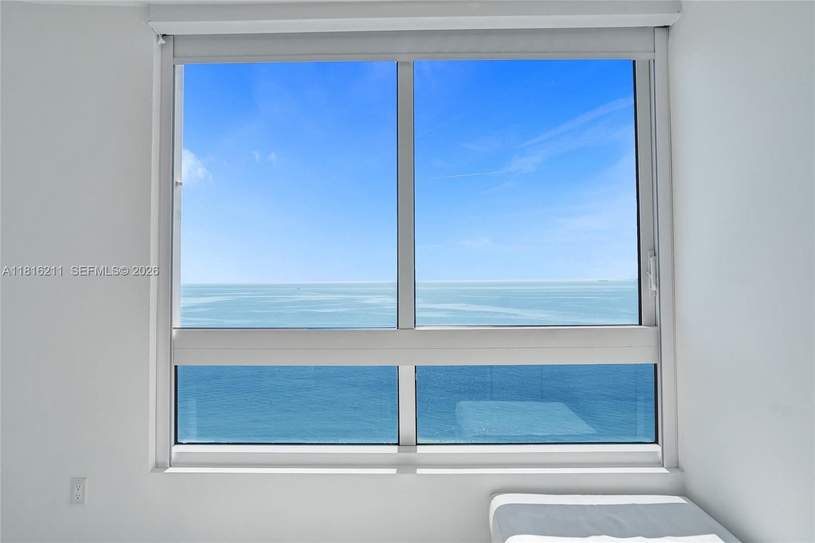 AKOYA CONDO - Residential