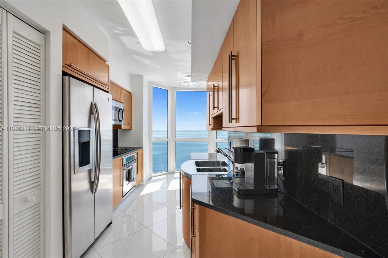 6365 Collins Ave 2403