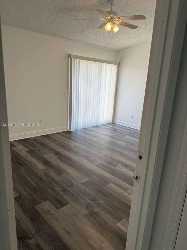 LAKEWOOD PARK UNIT 5 - Residential Lease