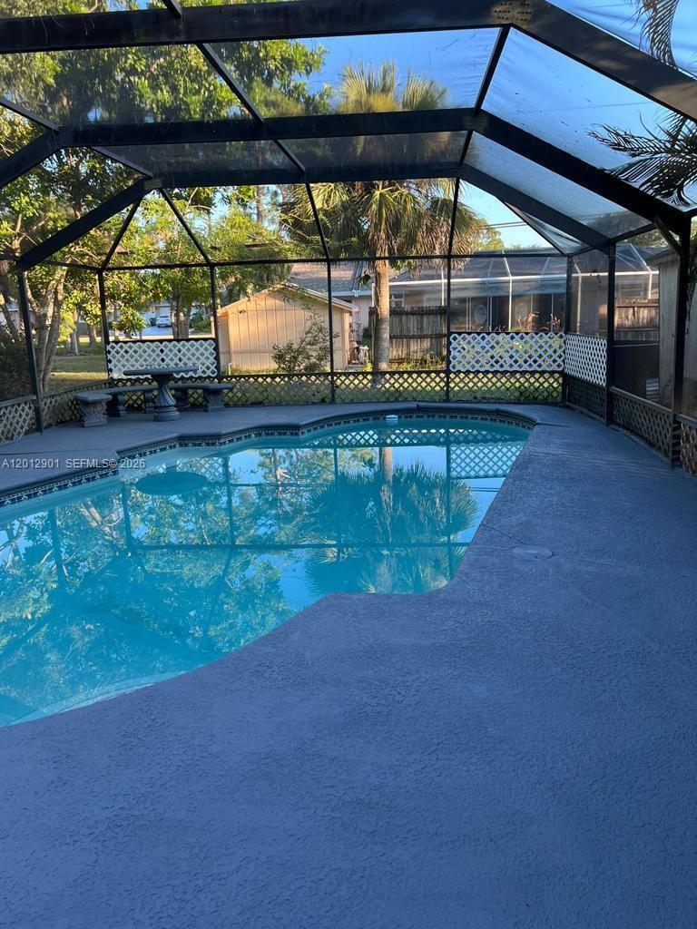 LAKEWOOD PARK UNIT 5 - Residential Lease