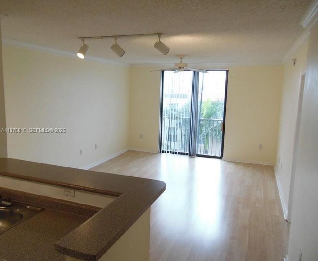 Photo of 1919 Van Buren St #613A, Hollywood, FL 33020 (MLS # A11978818)