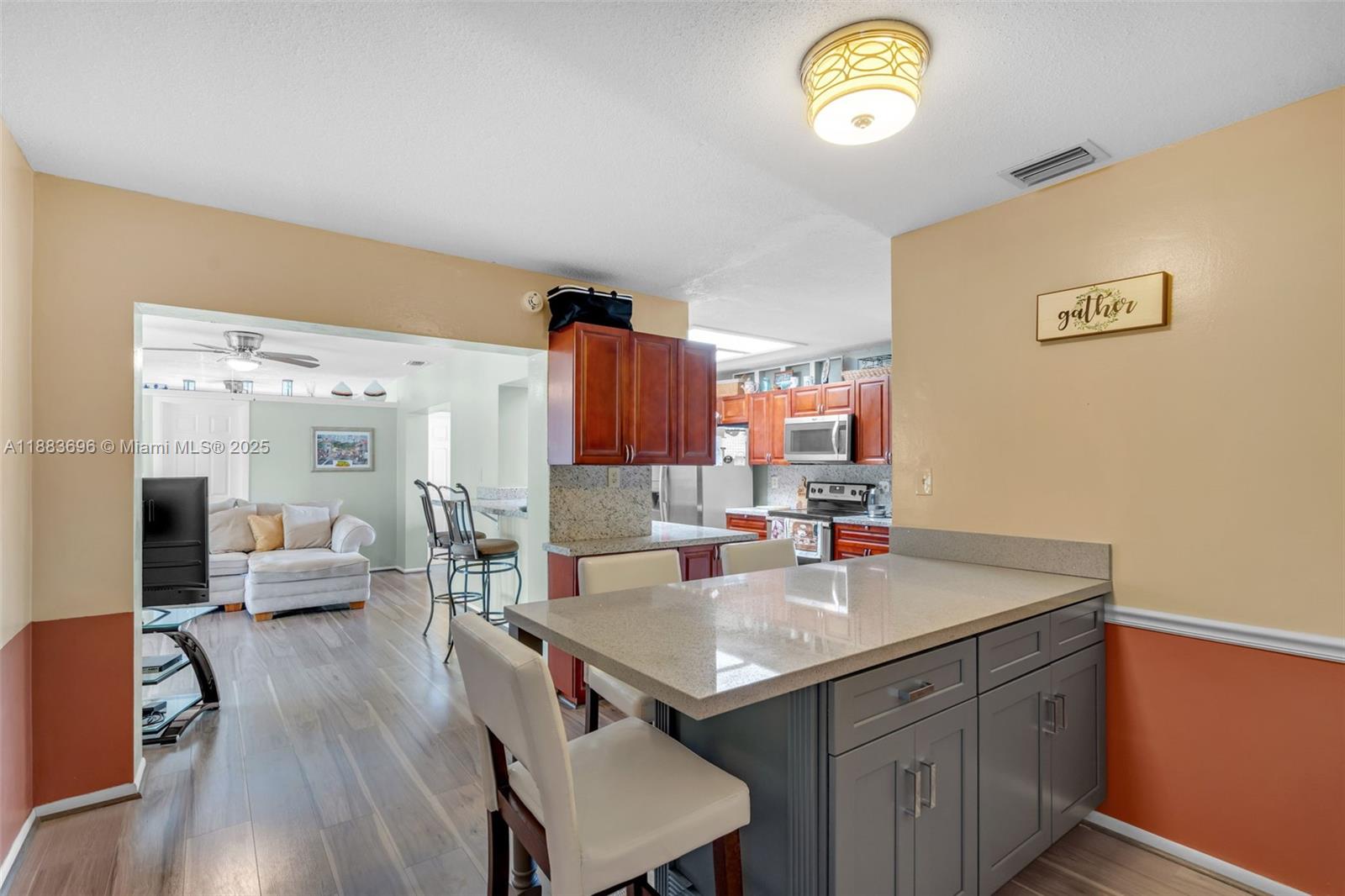 MAINLANDS OF TAMARAC LAKE - Residential