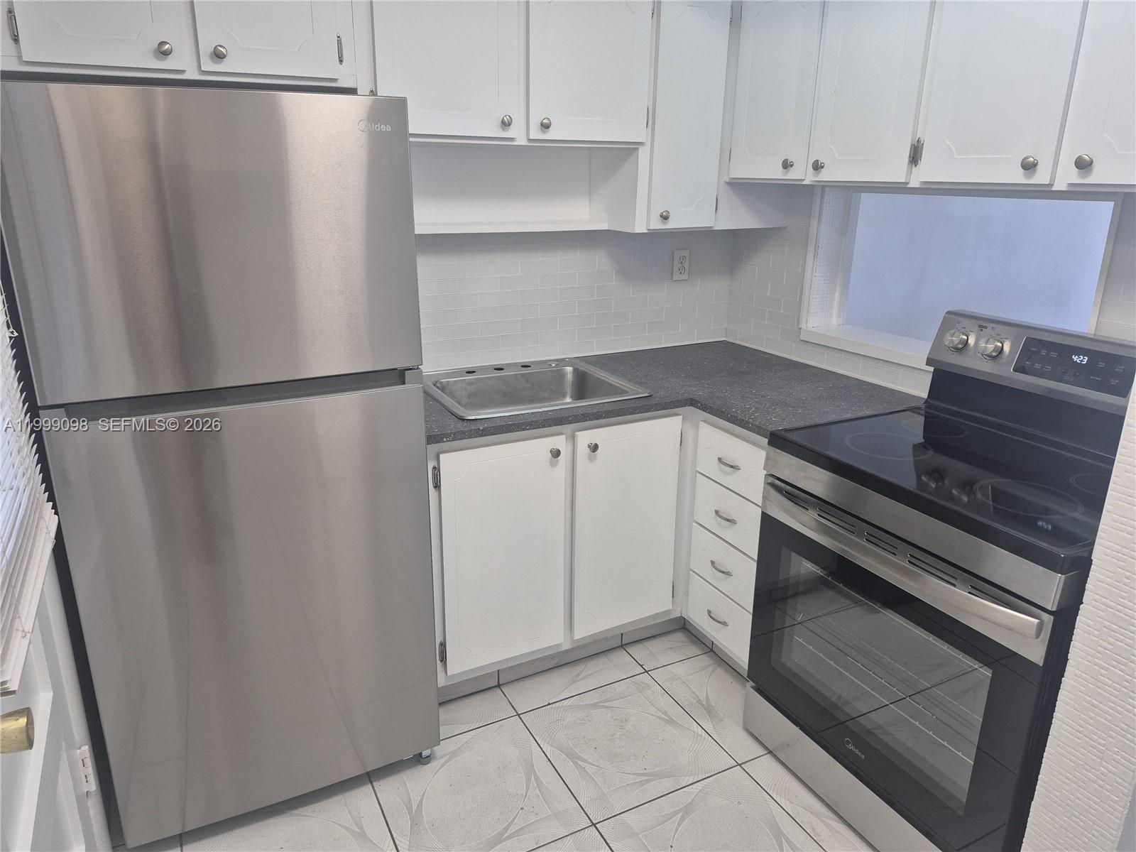 POINT EAST ONE CONDO-BLDG - Residential Lease