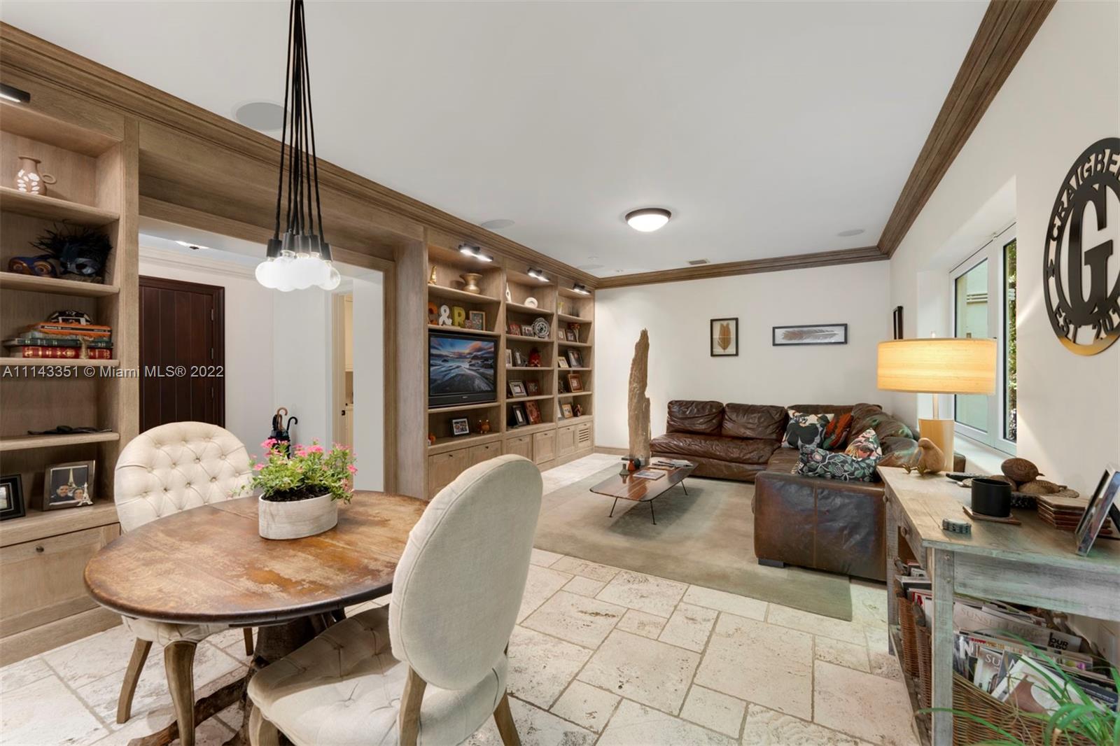 SUNSET LAKE EXTENSION - Residential