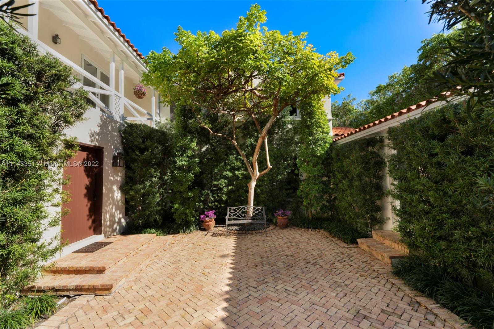 SUNSET LAKE EXTENSION - Residential