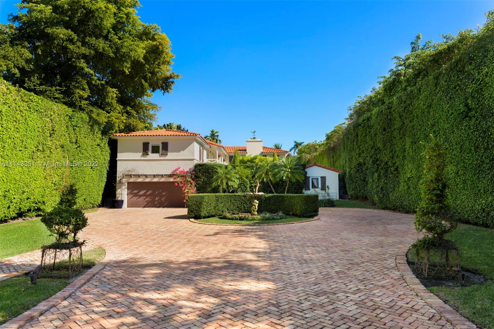 SUNSET LAKE EXTENSION - Residential