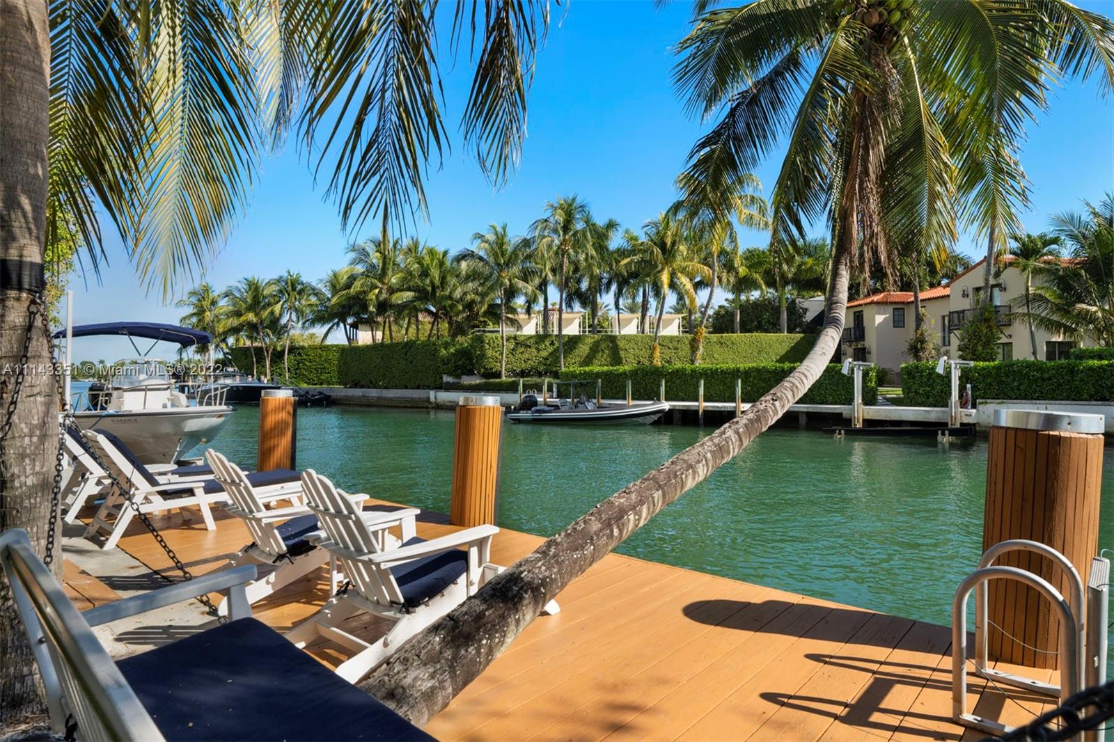 SUNSET LAKE EXTENSION - Residential