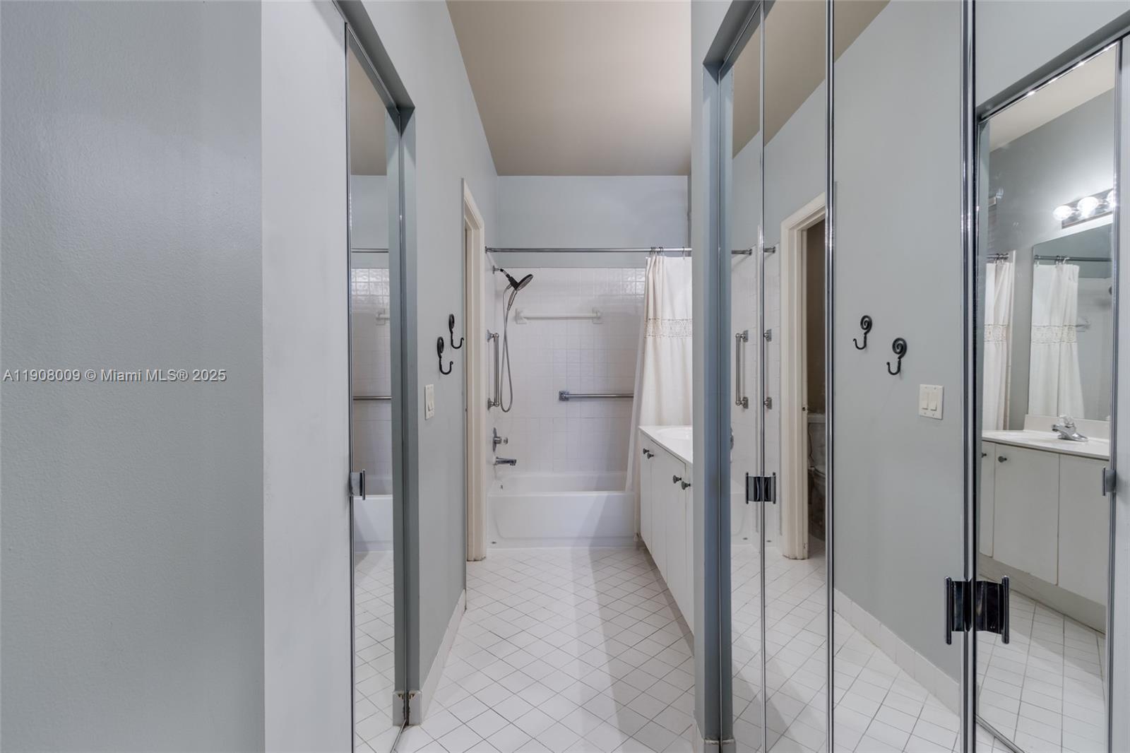 SECTOR 2-PARCELS 21A 25 2 - Residential