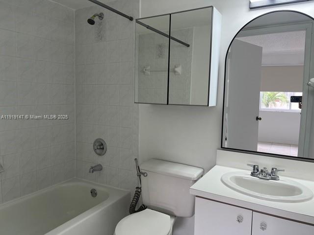 CHATEAUBLEAU VILLAS MIDWA - Residential Lease