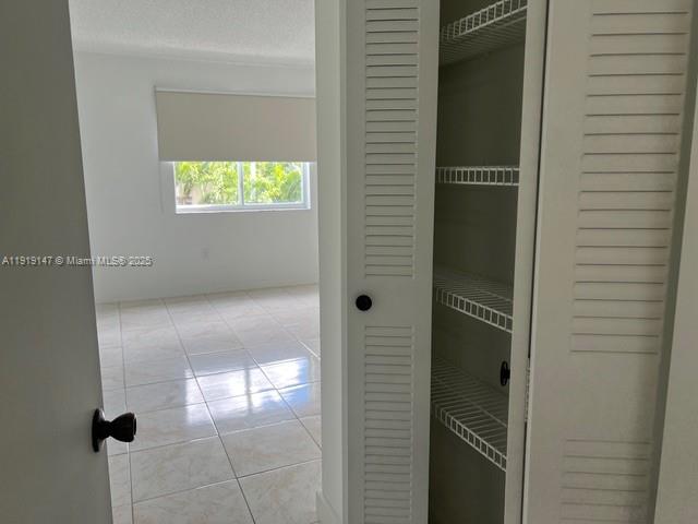 CHATEAUBLEAU VILLAS MIDWA - Residential Lease