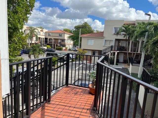 CHATEAUBLEAU VILLAS MIDWA - Residential Lease