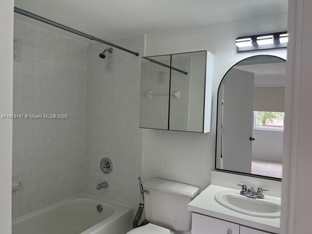 CHATEAUBLEAU VILLAS MIDWA - Residential Lease