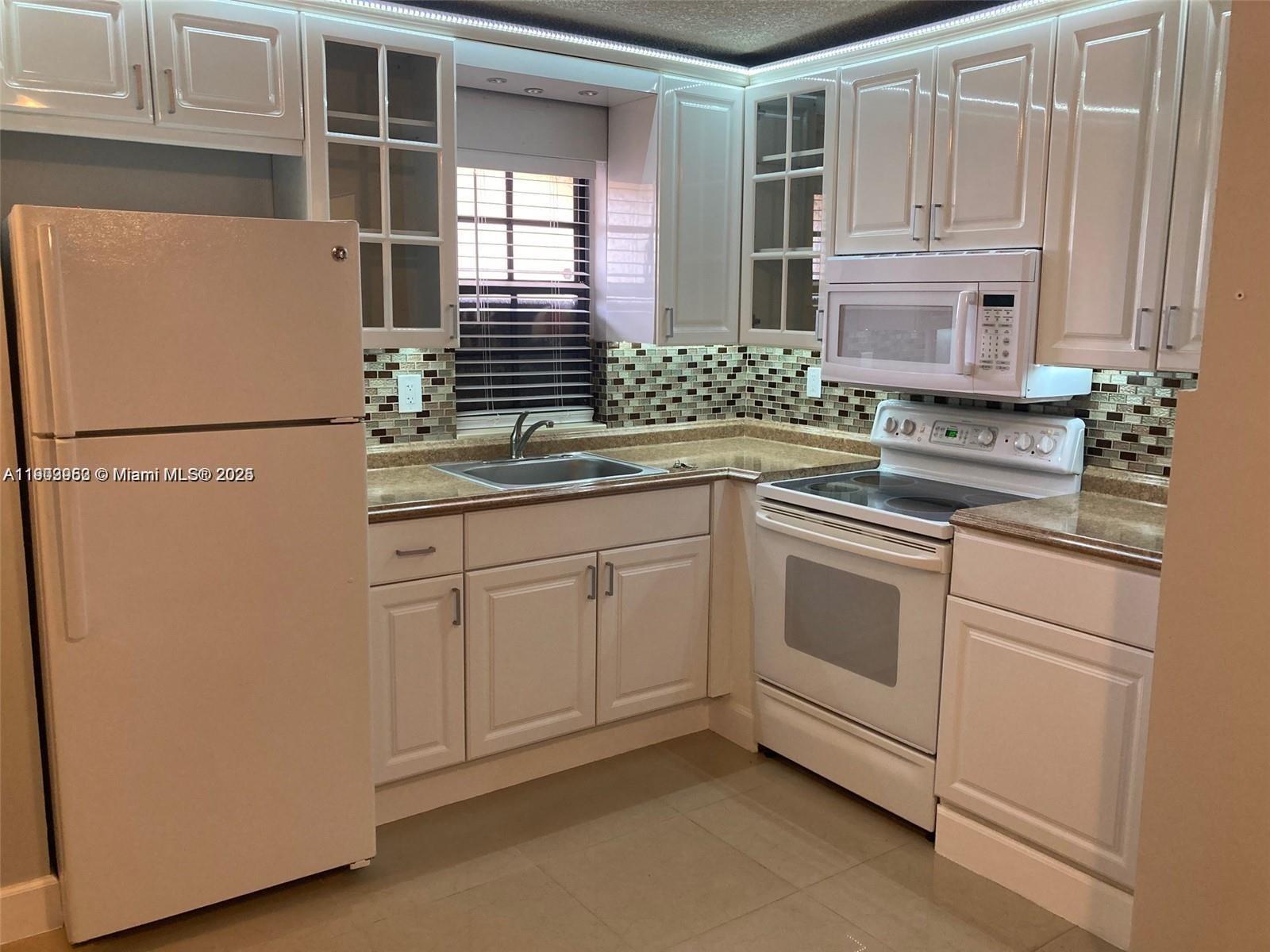 INTERNATIONAL PRINCESS CO - Residential Lease