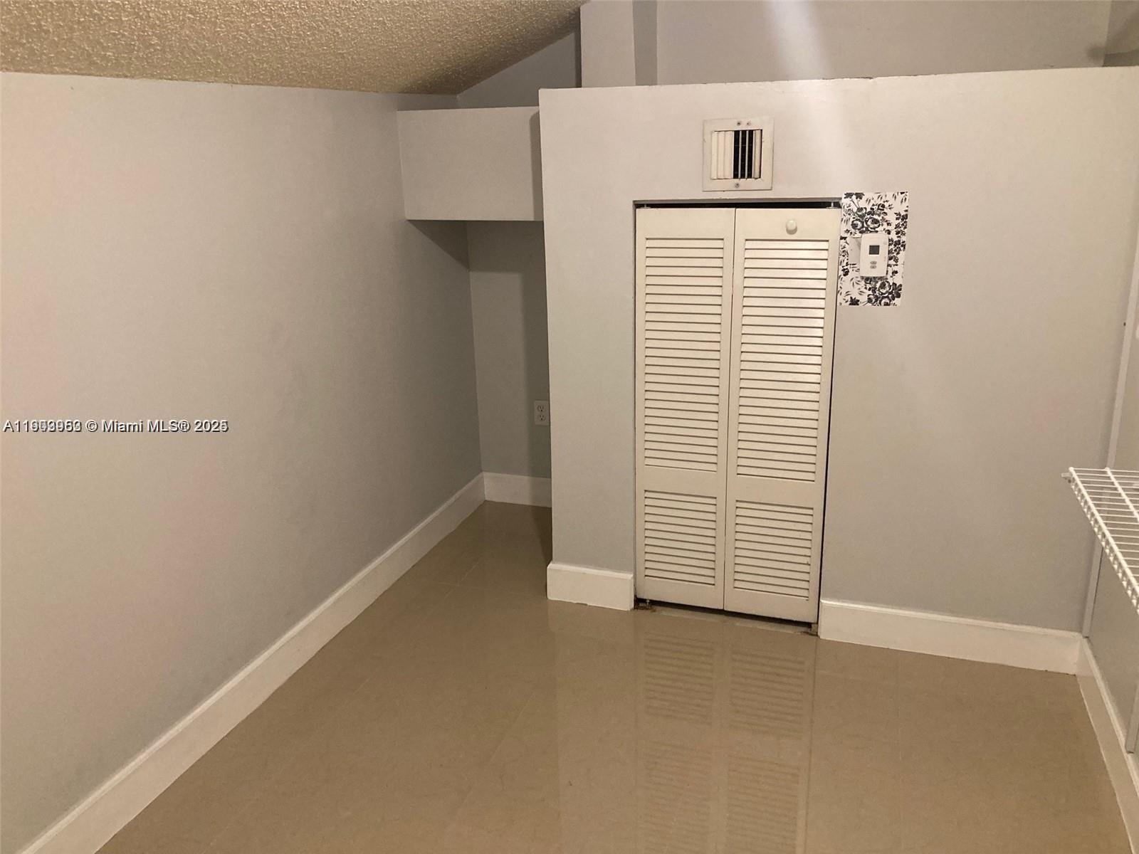 INTERNATIONAL PRINCESS CO - Residential Lease