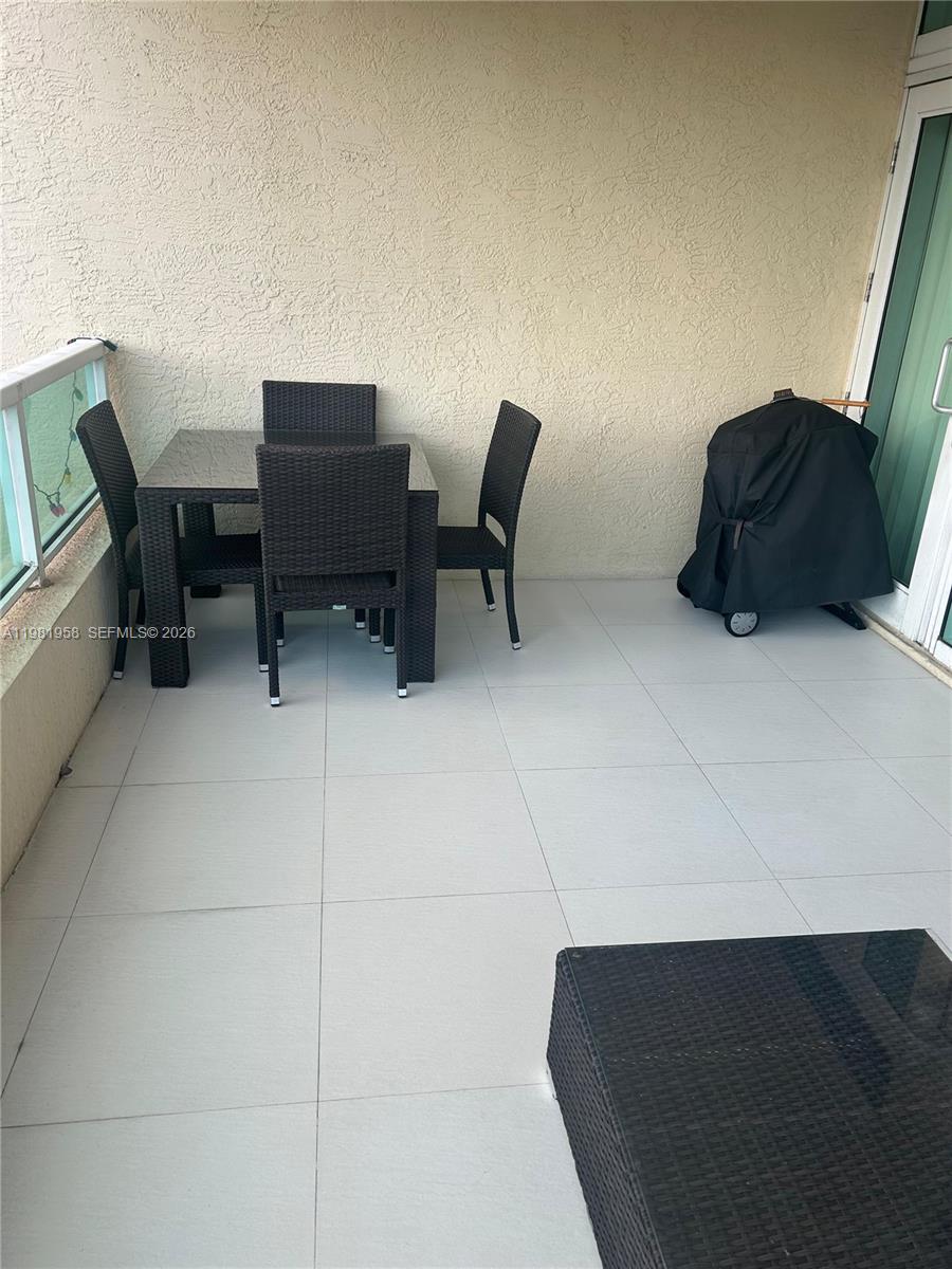 AVENTURA MARINA CONDO NUM - Residential