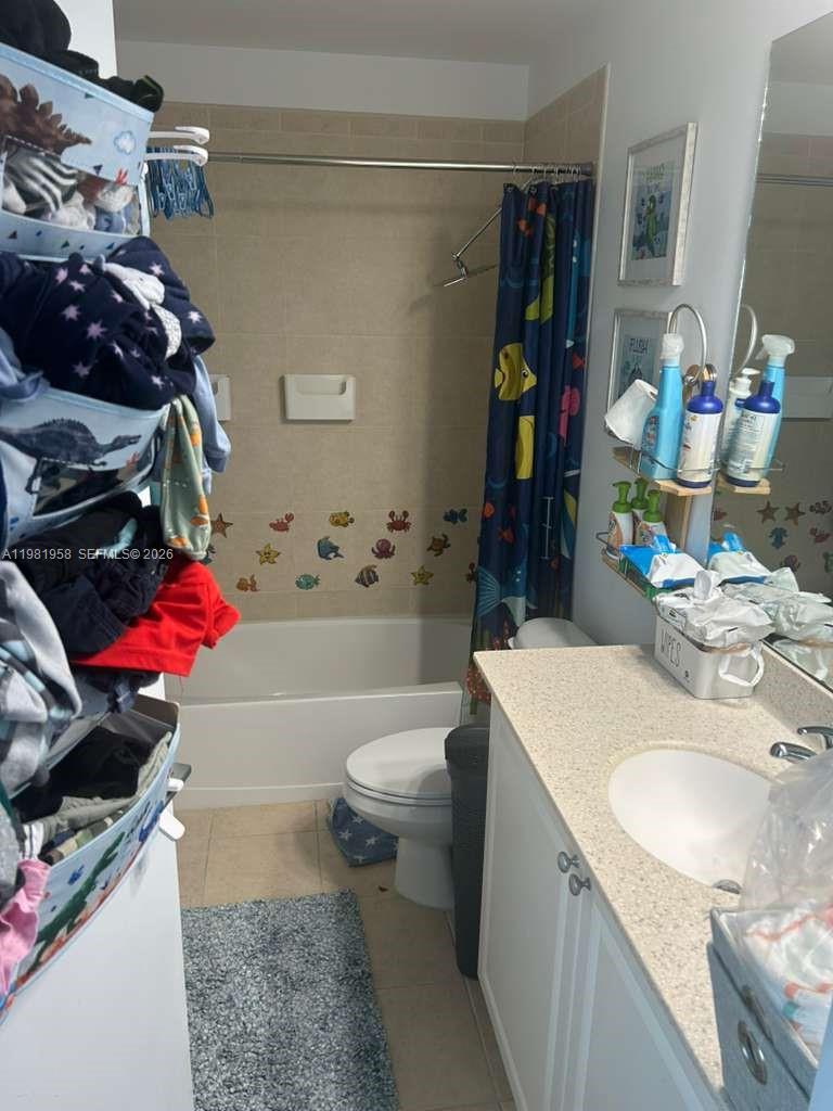 AVENTURA MARINA CONDO NUM - Residential