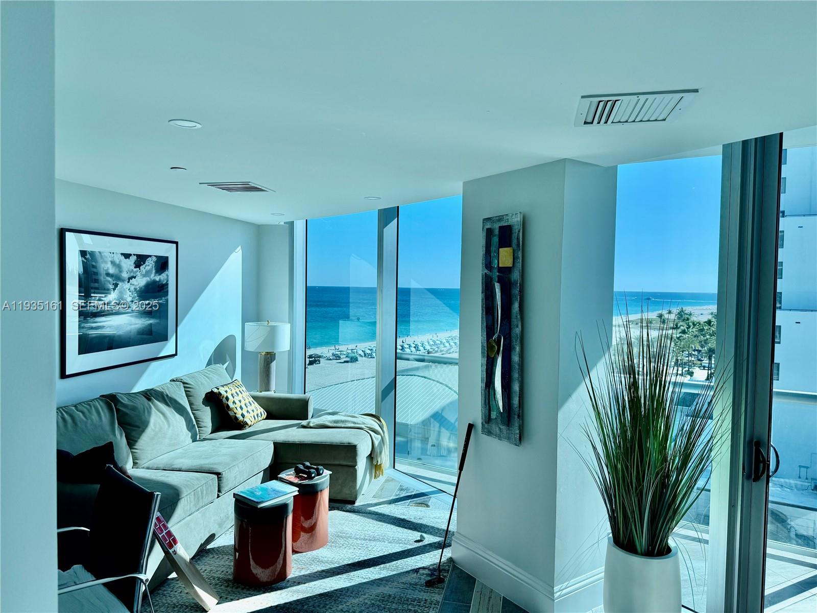 COCONUT GROVE RESIDENCES - Residential