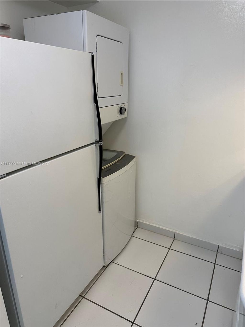 Photo of 1033 Twin Lakes Dr #27-D, Coral Springs, FL 33071 (MLS # A11373294)