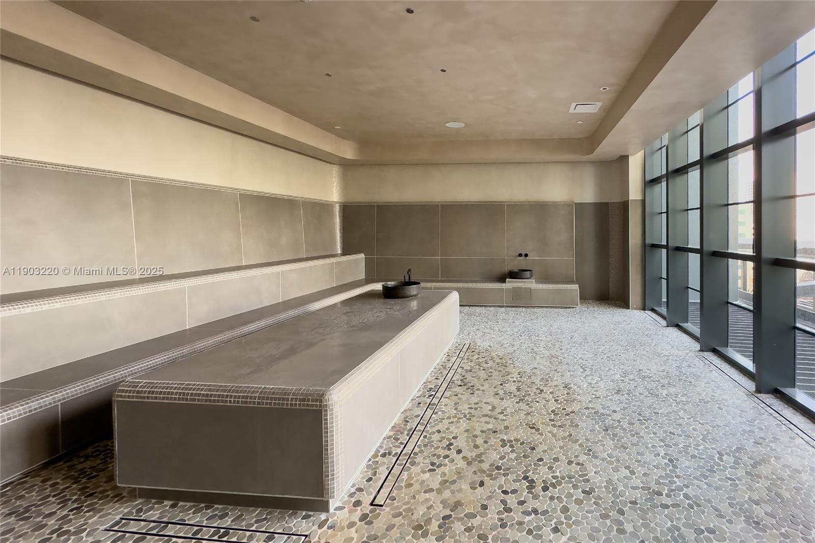 Gale Residences - Residential