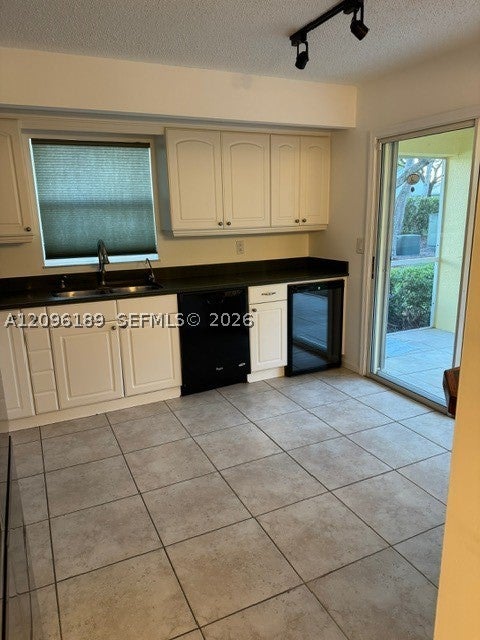 610 SE 22nd Ln, Homestead, FL, 33033/$360,000 3 610 SE 22nd Ln